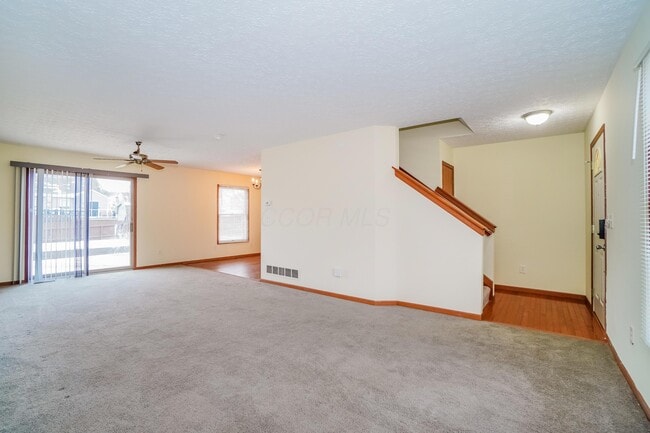 Building Photo - 2672 Fernwood Ave