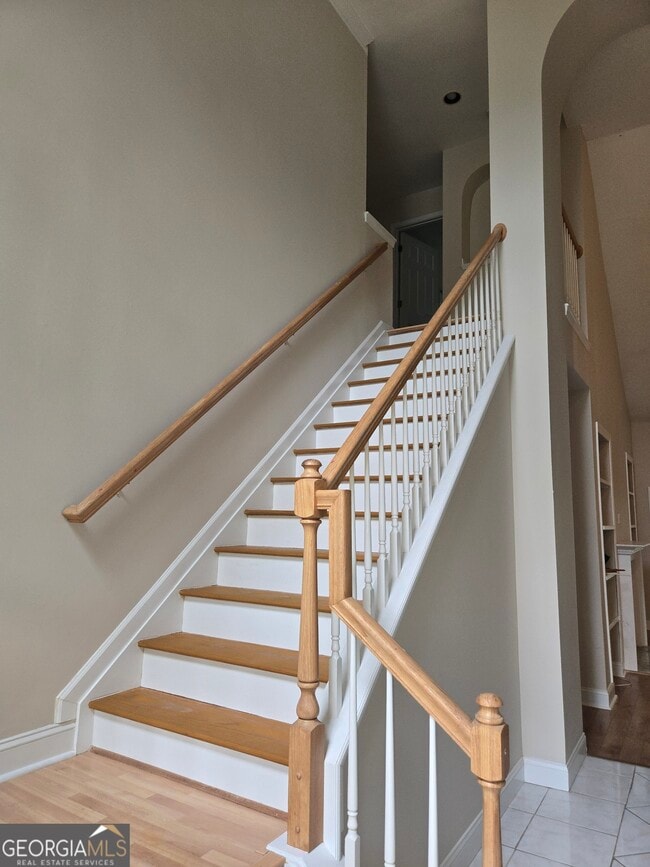 Building Photo - 3450 Evonvale Glen