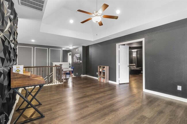 Building Photo - 1104 Steele Ln