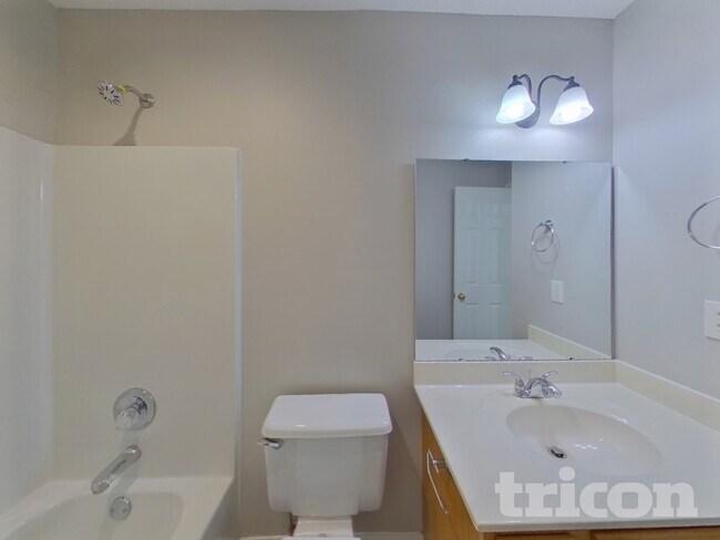 Building Photo - 409 Glen Eagle Cir