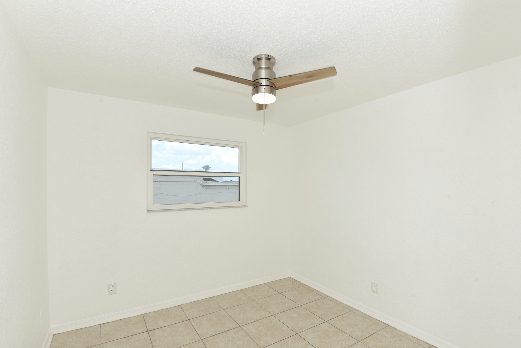 Building Photo - 436 Auburn Dr