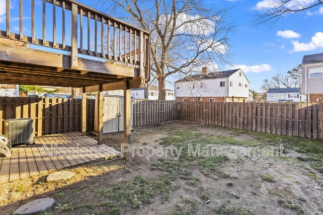 Building Photo - 3918 Usher Ave