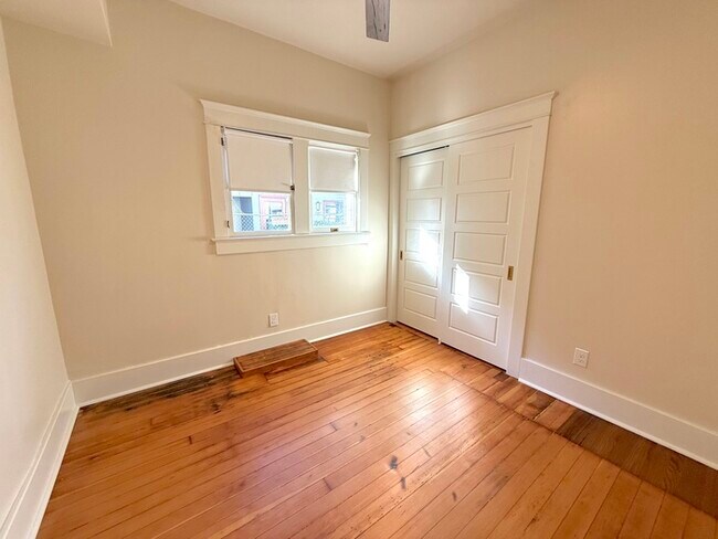 Building Photo - 412 W Roosevelt St