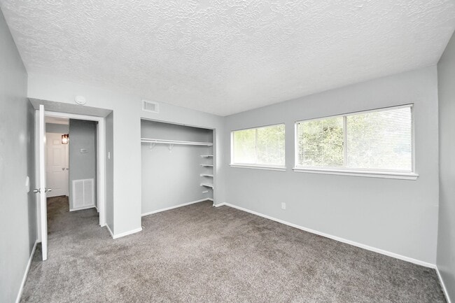 Building Photo - 16618 Lonesome Quail Dr