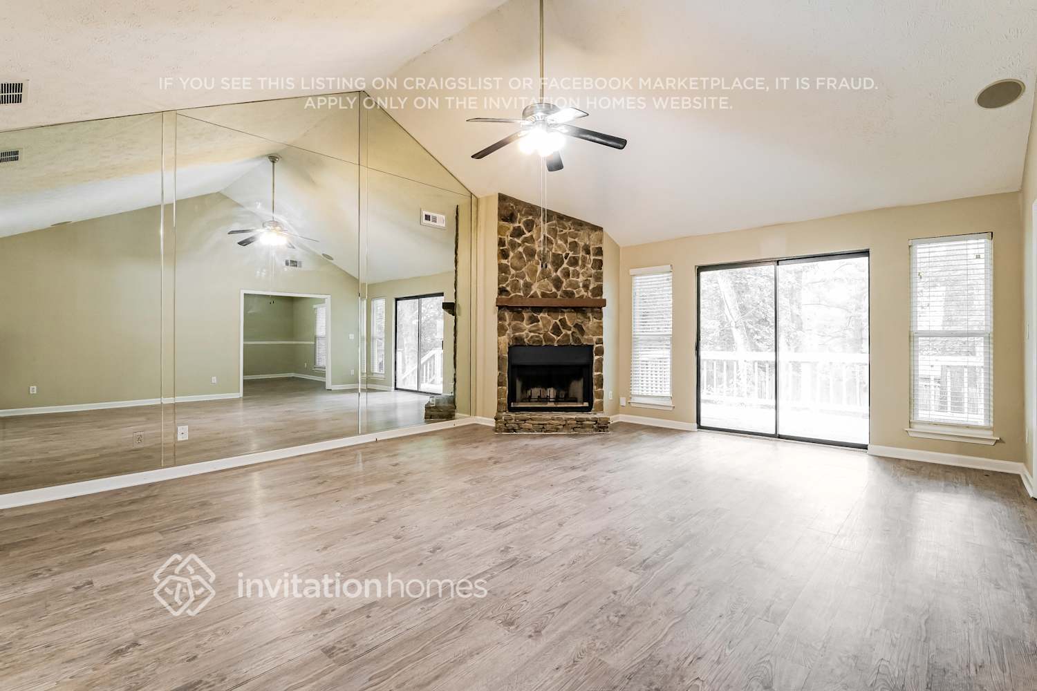 Building Photo - 1570 Canberra Dr