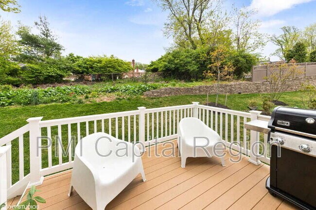 Building Photo - 5320 Camberley Ave