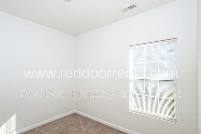 Building Photo - 907 Curlew Ln