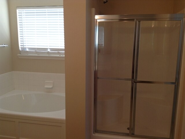 Building Photo - 6529 Caressa Way