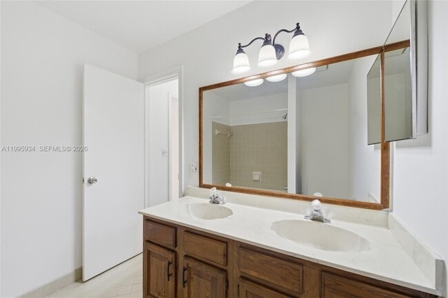 Building Photo - 676 NW 107th Ln