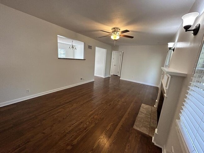 Building Photo - 6321 W 57th Terrace