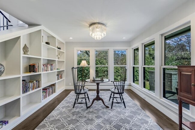 Building Photo - 3102 Foxfire Dr