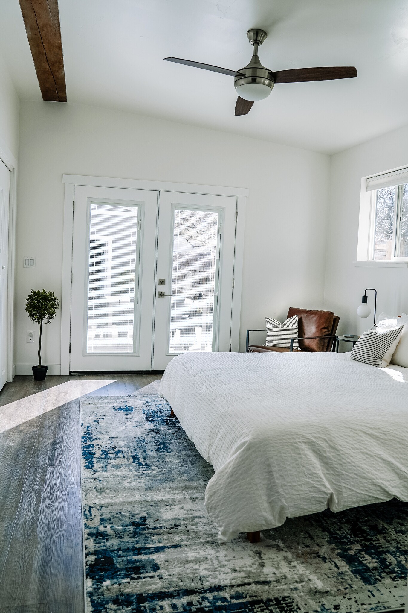 master with french doors to the patio - 525 8th Ave W