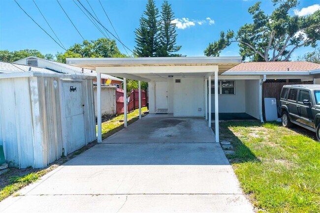 Building Photo - 1720 53rd St S