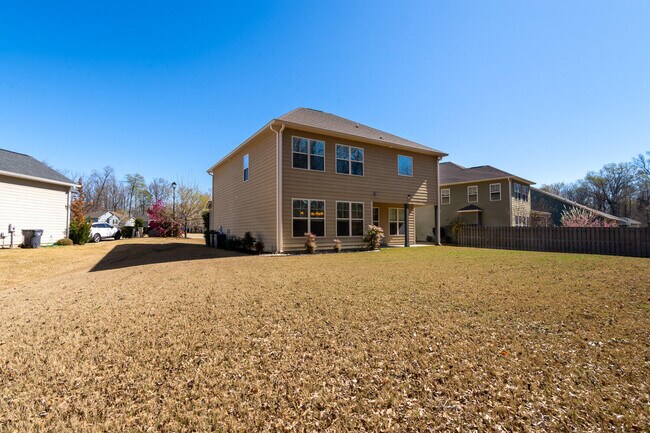 Building Photo - 7515 Lucas Ave