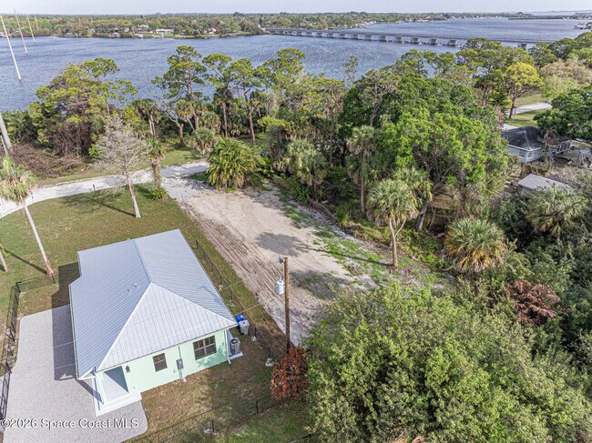 Building Photo - 12906 83rd Ave