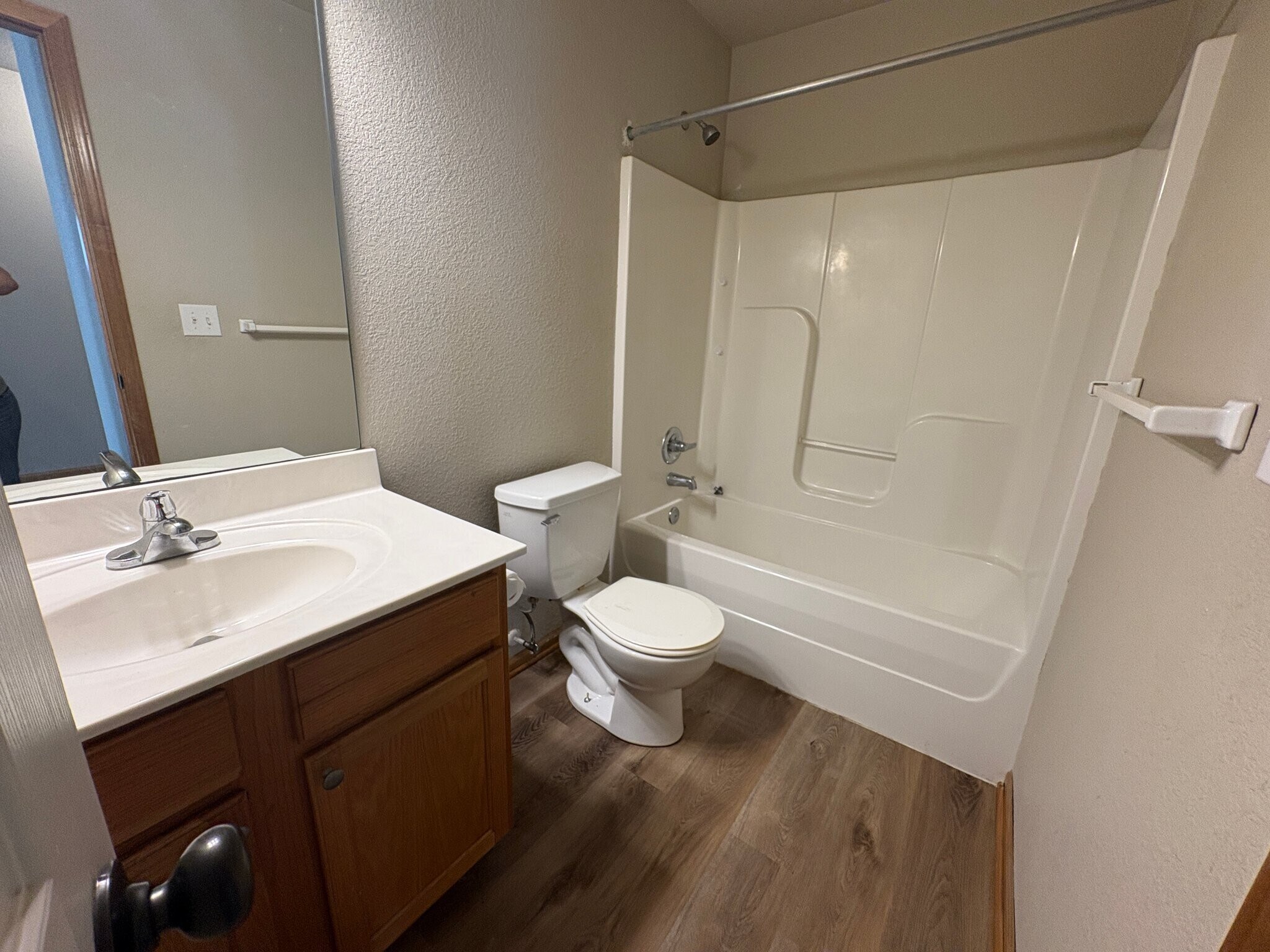 Building Photo - 107 SW Rock Gdn Ln