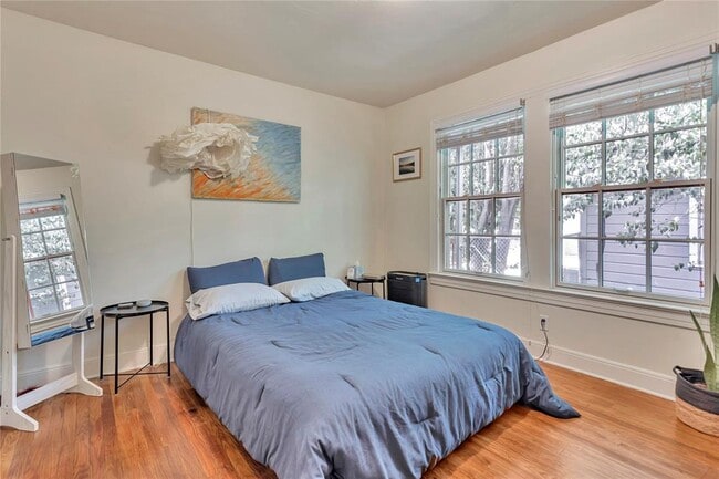 Building Photo - 3911 Avenue F