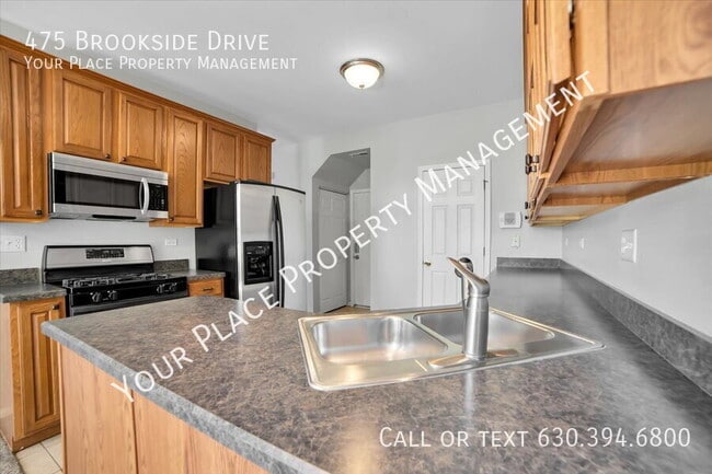 Building Photo - 475 Brookside Dr