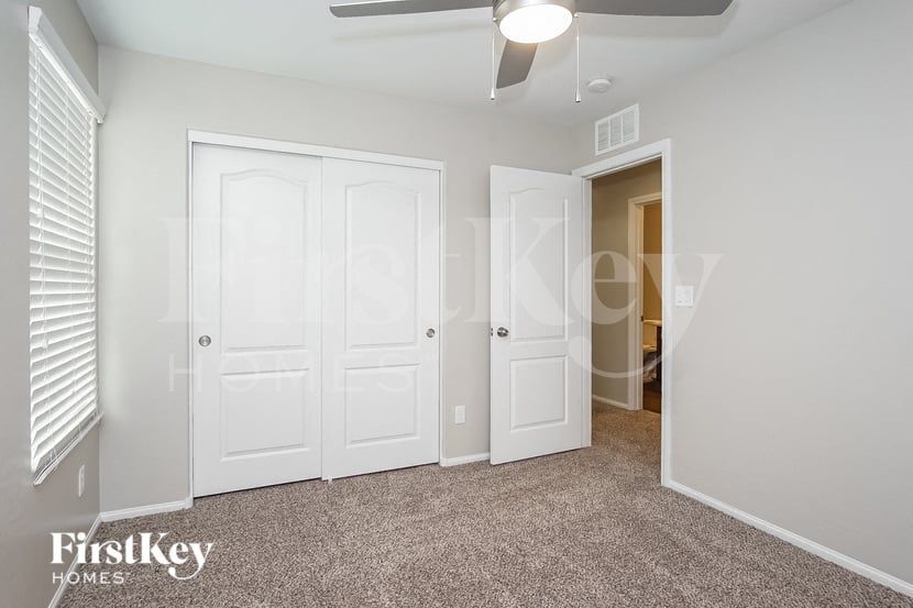 Building Photo - 8149 Begonia Blush Dr
