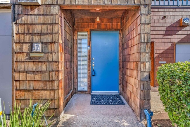 Building Photo - 57 Sereno Cir