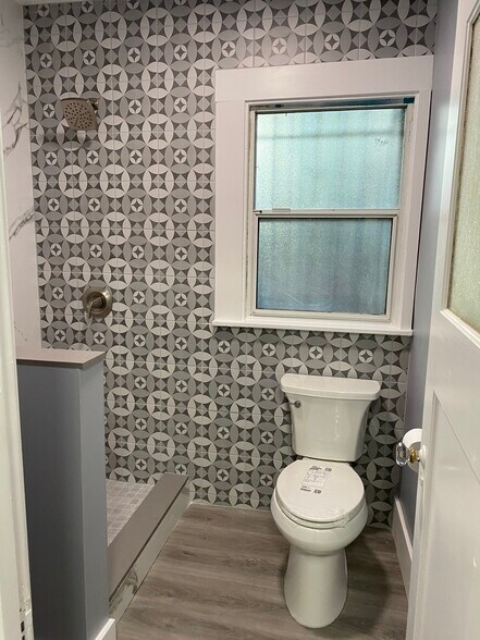 Bathroom - 2421 Hilgard Ave