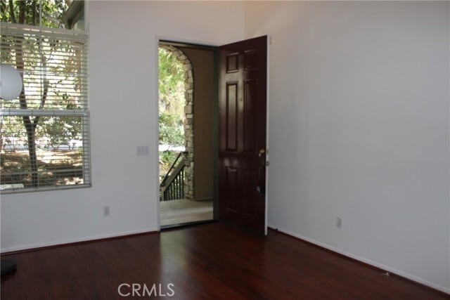 Building Photo - 3 Tulare Dr