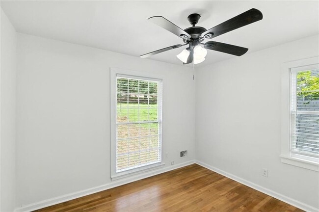 Building Photo - 1365 Renee Dr