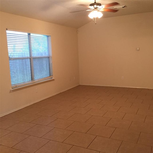 Building Photo - 11331 Canyon Shore Dr
