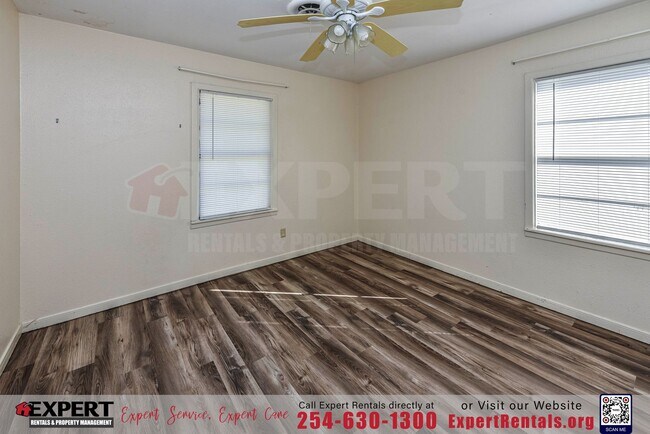 Building Photo - Charming 3 Bedroom Home Located in Coppera...