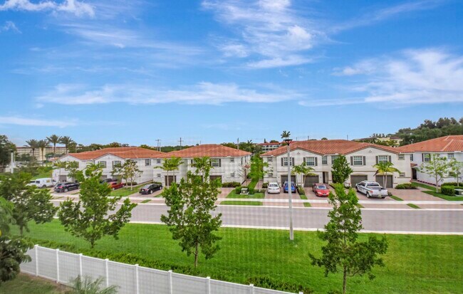 Building Photo - 4070 Tivoli Ct