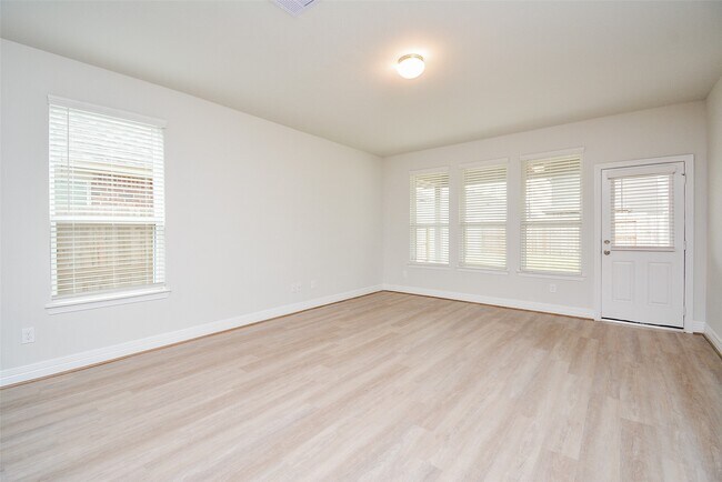 Building Photo - 21278 Catalina Palm Dr