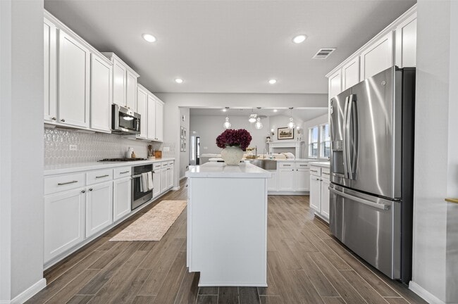 Building Photo - 32226 Cedar Crst Dr