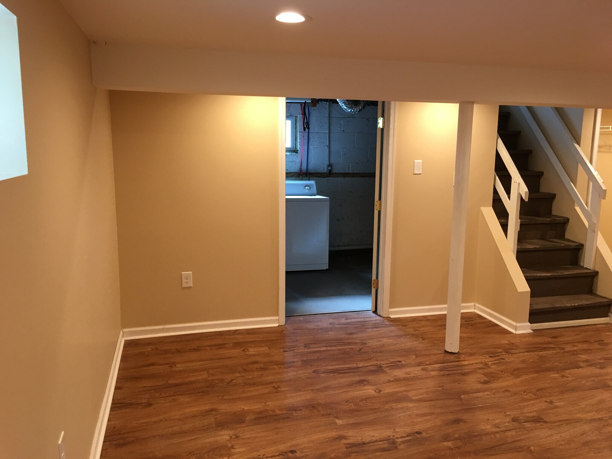 Building Photo - 2037 Terrace Drive