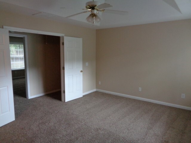 Building Photo - 5430 Harris Creek Dr