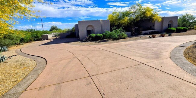 Building Photo - 4485 E Quail Brush Rd