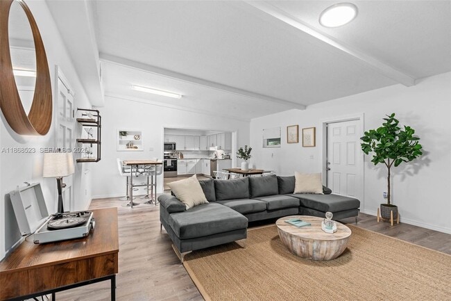 Building Photo - 4255 Wee St