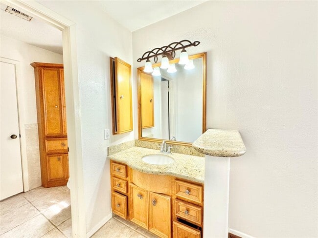 Building Photo - 7743 Portal Dr