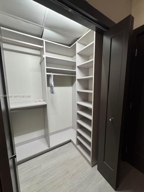 Building Photo - 90 Edgewater Dr