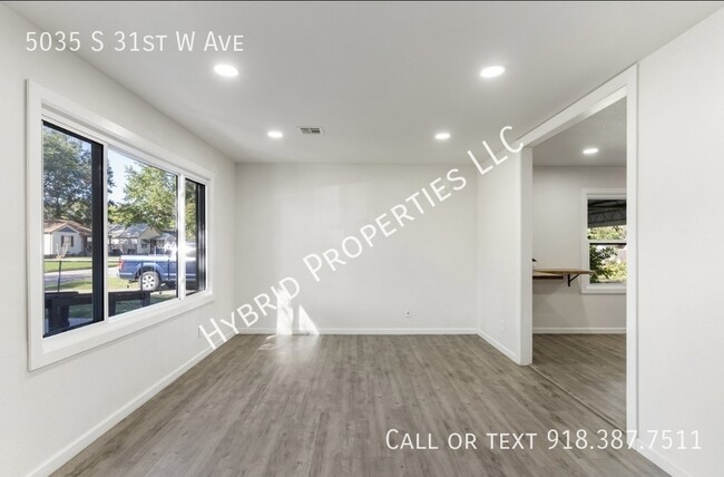 Building Photo - 5035 S 31st W Ave