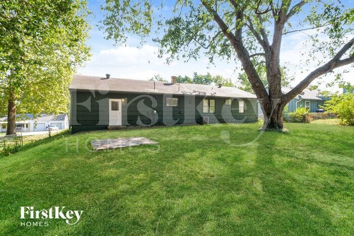 Building Photo - 5816 Lane Ave