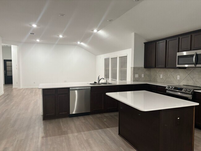 Building Photo - 3731 Homestead Ridge Ln