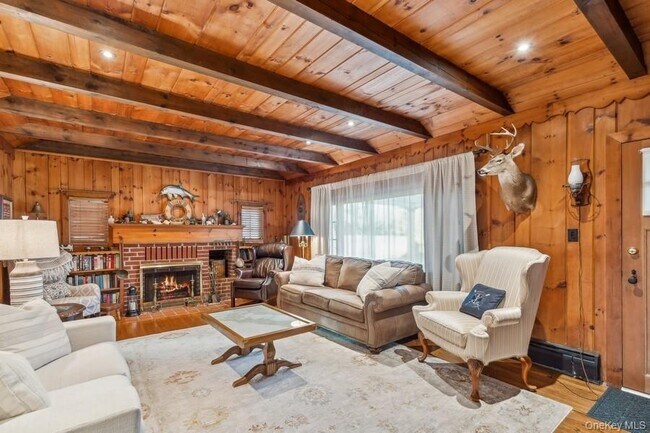 Building Photo - 1850 Sterling Rd