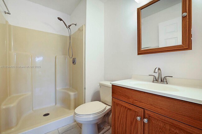 Building Photo - 6568 Chasewood Dr