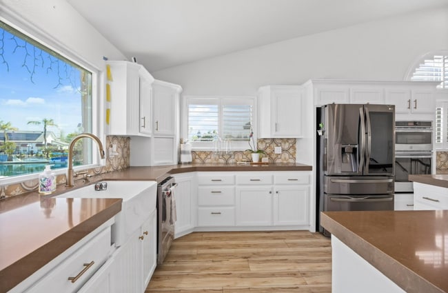 Building Photo - Beautiful 3-Bedroom, 3-Bath Home in Riverl...