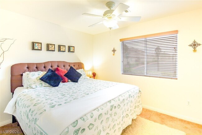 Building Photo - 10916 Bandol Pl