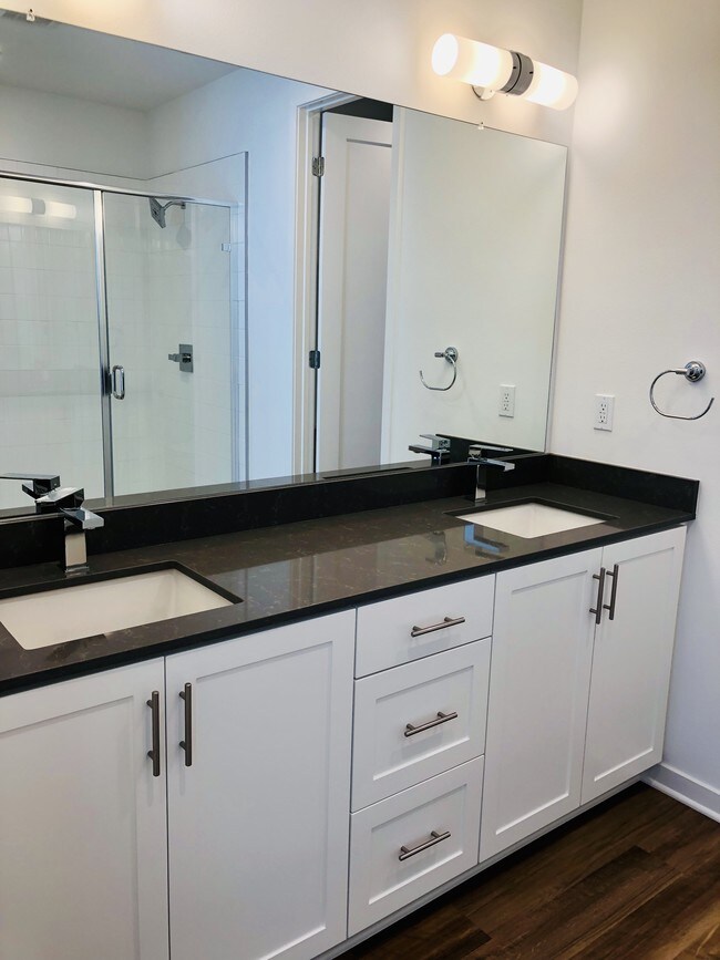 Bathroom - 17821 Gillette Ave