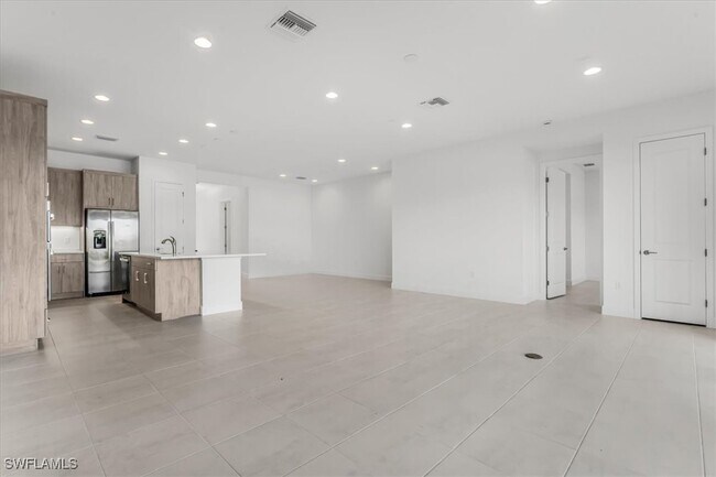 Building Photo - 20727 Fair Oak Ln