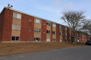 Building Photo - 2100 Phillips Rd