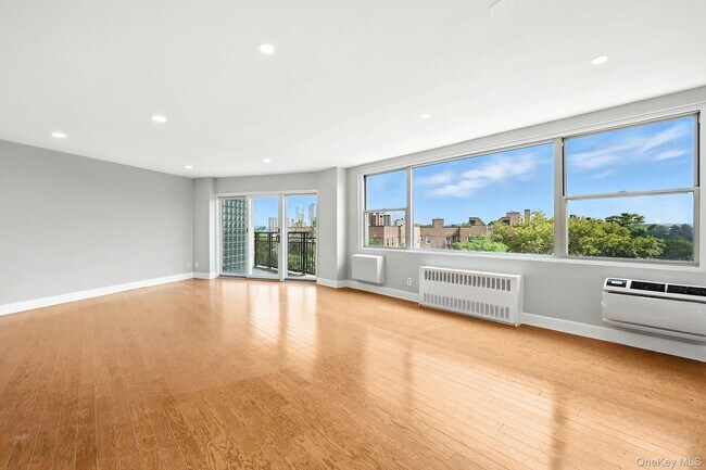 Building Photo - 12 Old Mamaroneck Rd