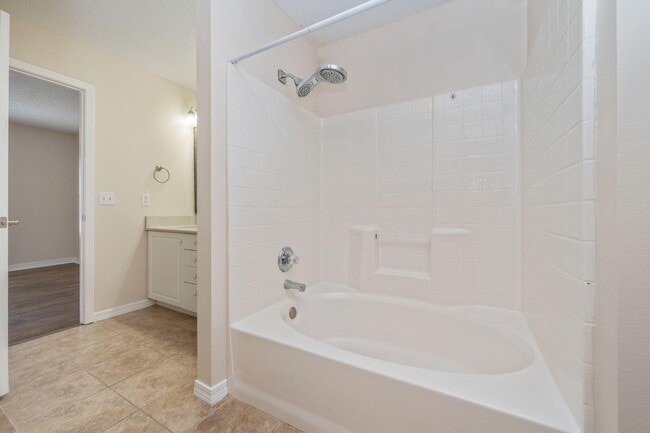 Building Photo - 7648 Chablis Cir